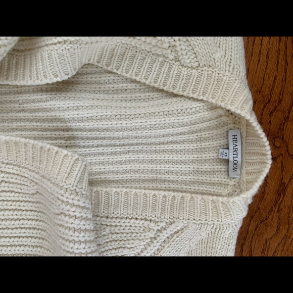 Women’s Heartloom sweater by Revolve XS - Picture 3 of 4